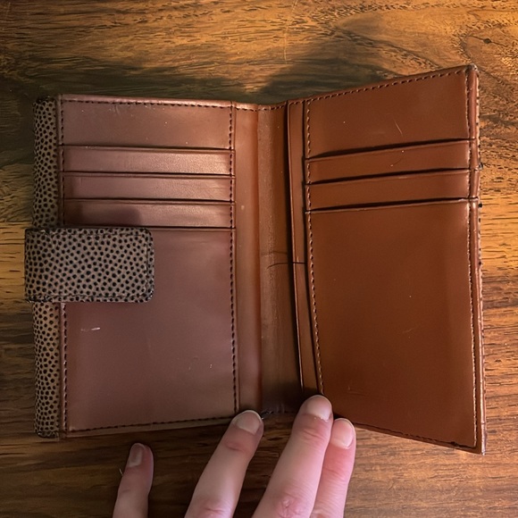 4/$20 | Buxton Brown Wallet - Picture 3 of 7